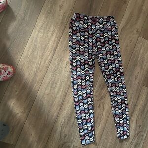LuLaRoe Girls' Chevron Leggings in Pink, Blue, Black & White